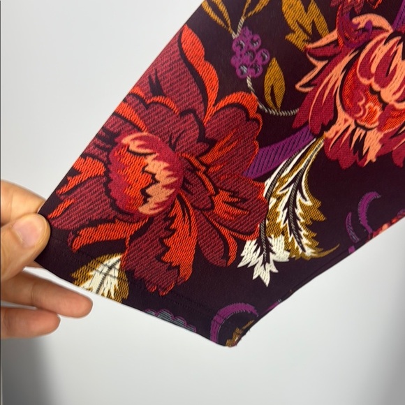 Roz & Ali Autumn Floral Pattern Asymmetrical Hem Tunic Size 2X - Picture 5 of 9